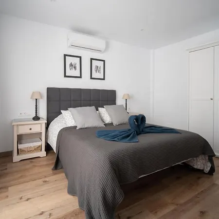 Freshly Renovated, Modern Penthouse Pueblo Evita! Apartamento *